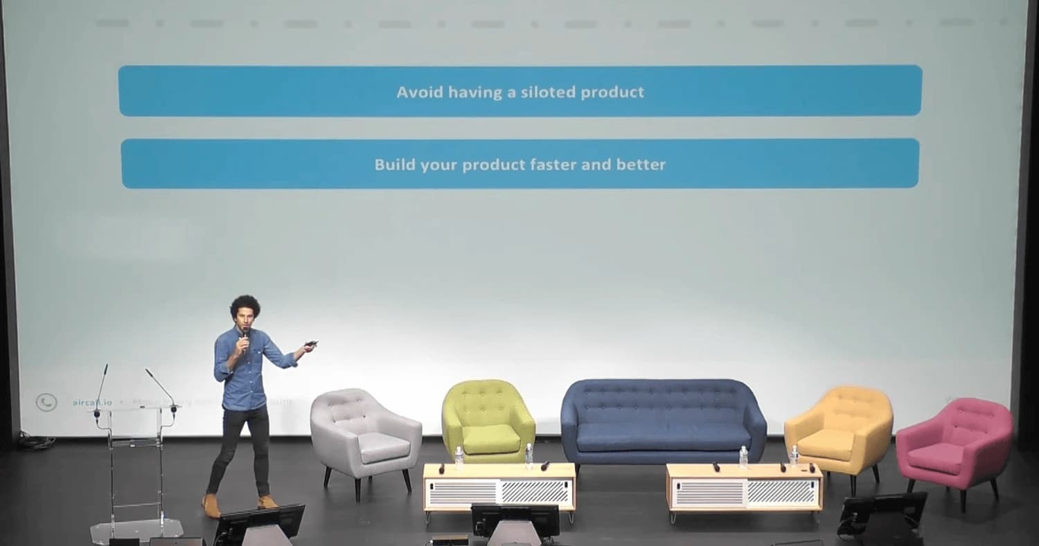 B2B Rocks background