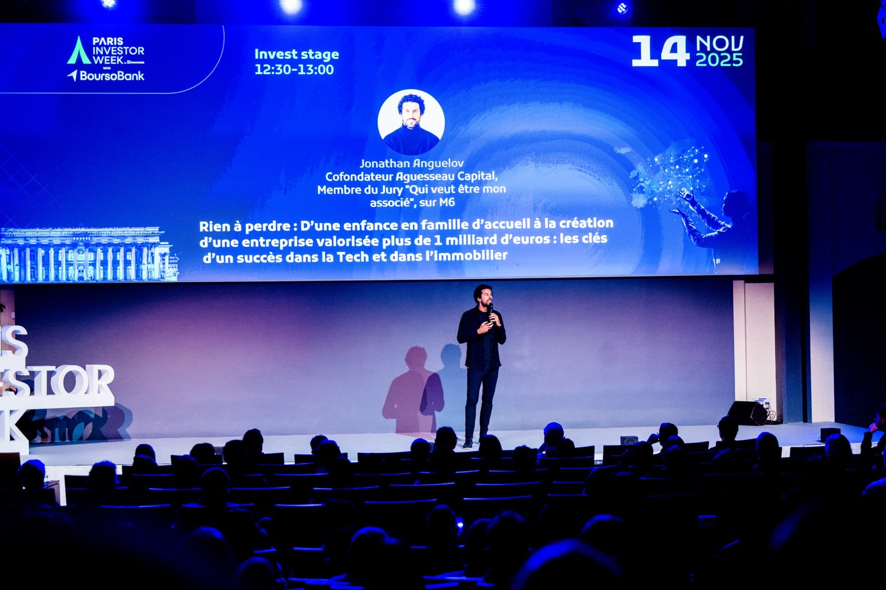 Paris Investor Week background